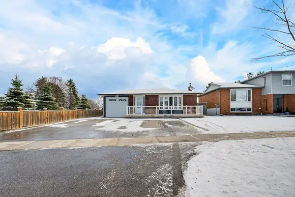 301 Lupin DR, Whitby, ON L1N 1Y5