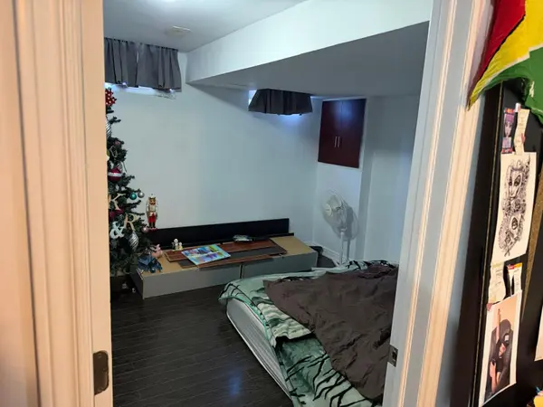 8 Terry Fox ST, Markham, ON L6B 0W1