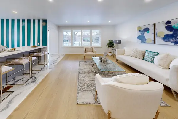 373 Becker RD, Richmond Hill, ON L4C 2S3