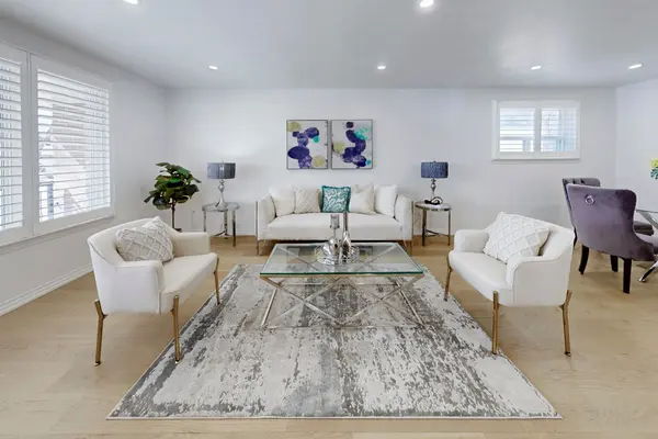 373 Becker RD, Richmond Hill, ON L4C 2S3