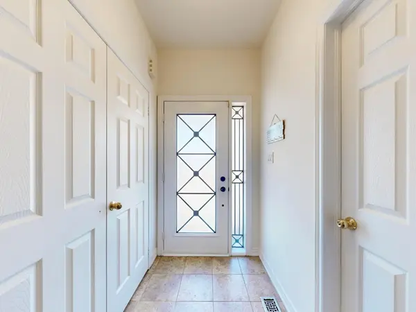 39 Retreat BLVD, Vaughan, ON L4H 0C1