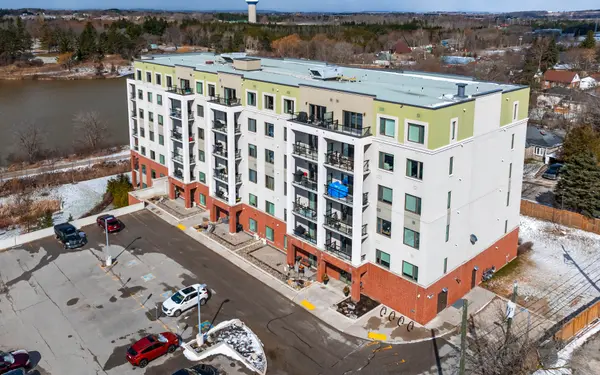 64 Queen ST S #608, New Tecumseth, ON L0G 1N0