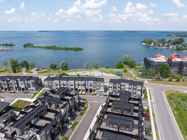 48 Wyn Wood LN, Orillia, ON L3V 8P7