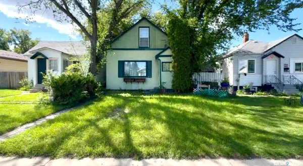 217 L AVENUE N, Saskatoon, SK S7L 2P3