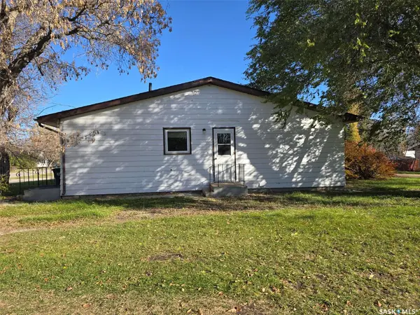 413-415 Calgary STREET, Broadview, SK S0G 0K0