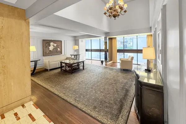 100 Quebec AVE W #1408, Toronto W02, ON M6P 4B8