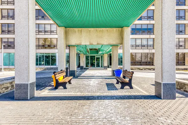 320 Mill ST #1111, Brampton, ON L6Y 3V2