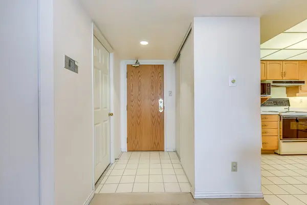 320 Mill ST #1111, Brampton, ON L6Y 3V2