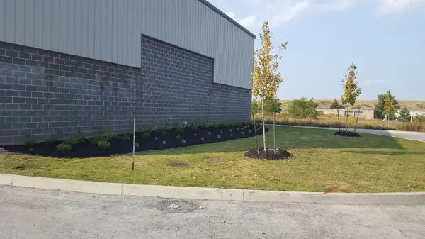 44 DITTON RD, Hamilton, ON L8W 0A9