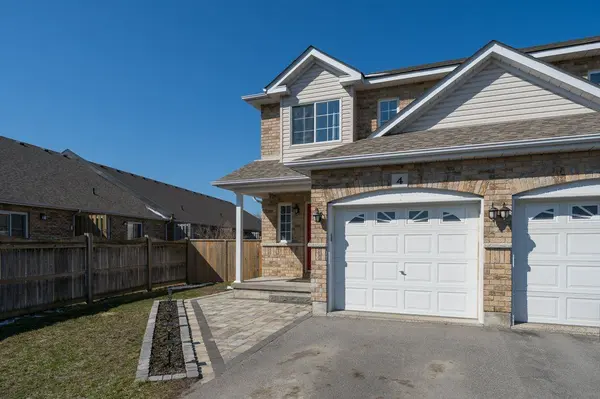 4 Ava CT, Belleville, ON K8P 0B2