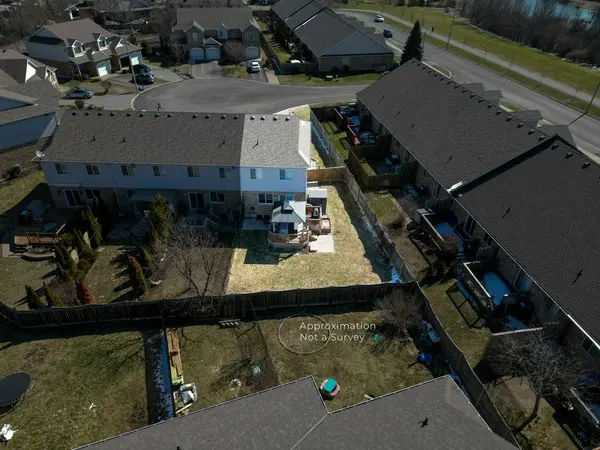 4 Ava CT, Belleville, ON K8P 0B2