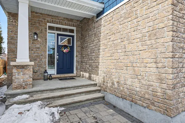 146 Tapadero AVE, Kanata, ON K2V 0A7