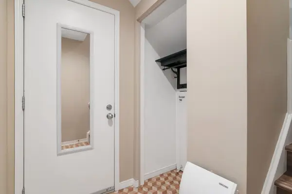 243 Sunnyside AVE #A, Glebe - Ottawa East And Area, ON K1S 0R4