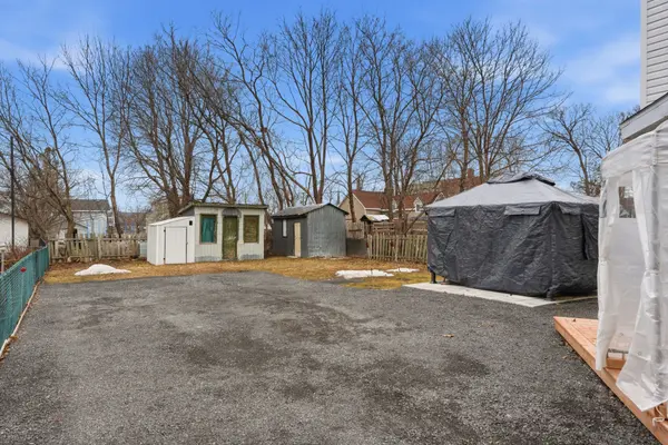 415-417 Higginson ST N, Hawkesbury, ON K6A 1G8