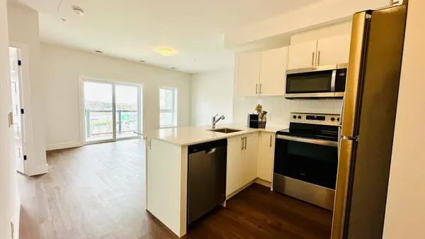 1000 Lackner PL #611, Kitchener, ON N2A 0L4