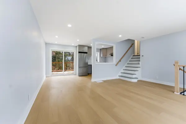 19 Alfred DR, Belleville, ON K8N 4M6