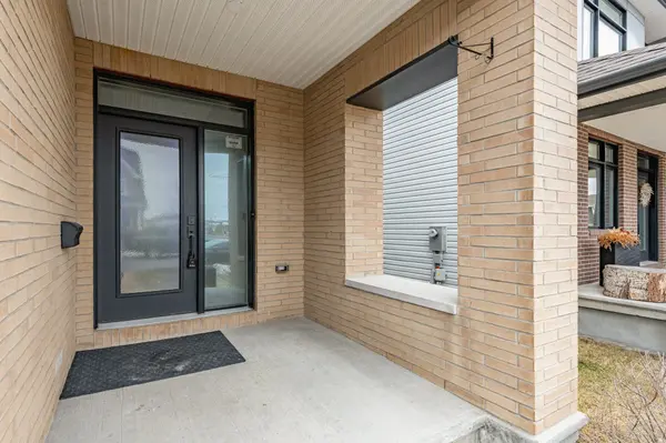 707 Moonflower CRES, Blossom Park - Airport And Area, ON K1T 0X8