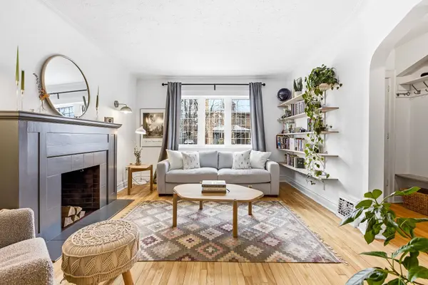 45 Harmer AVE N, Tunneys Pasture And Ottawa West, ON K1Y 0T5