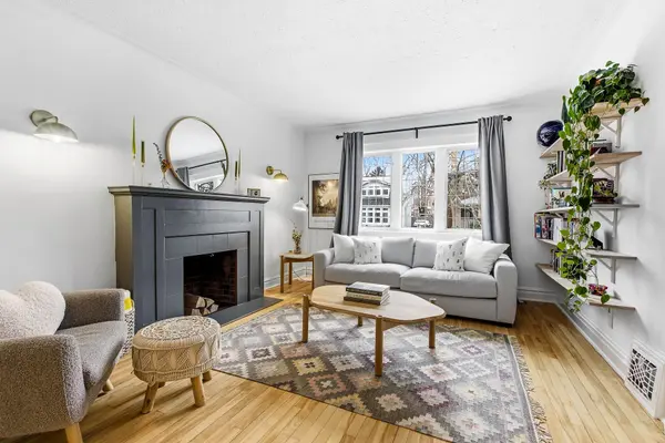 45 Harmer AVE N, Tunneys Pasture And Ottawa West, ON K1Y 0T5