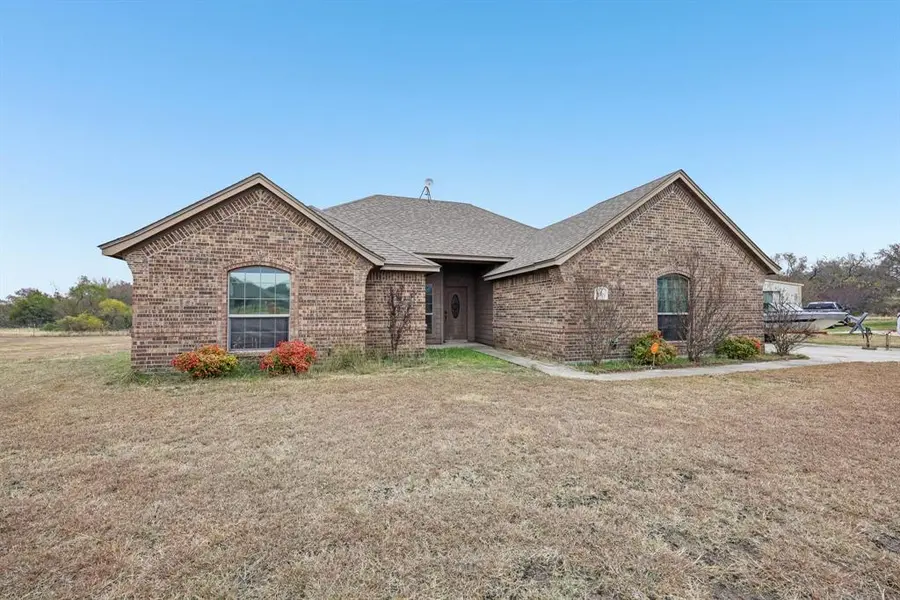 118 Kenya Court, Springtown, TX 76082