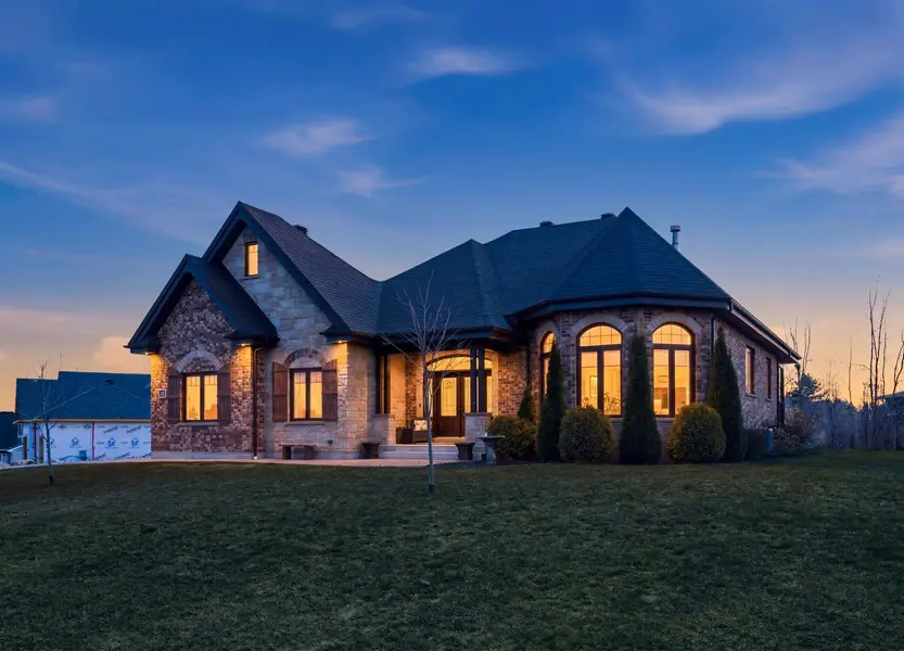 38 Forest Hill RD, South Stormont, ON K0C 1P0