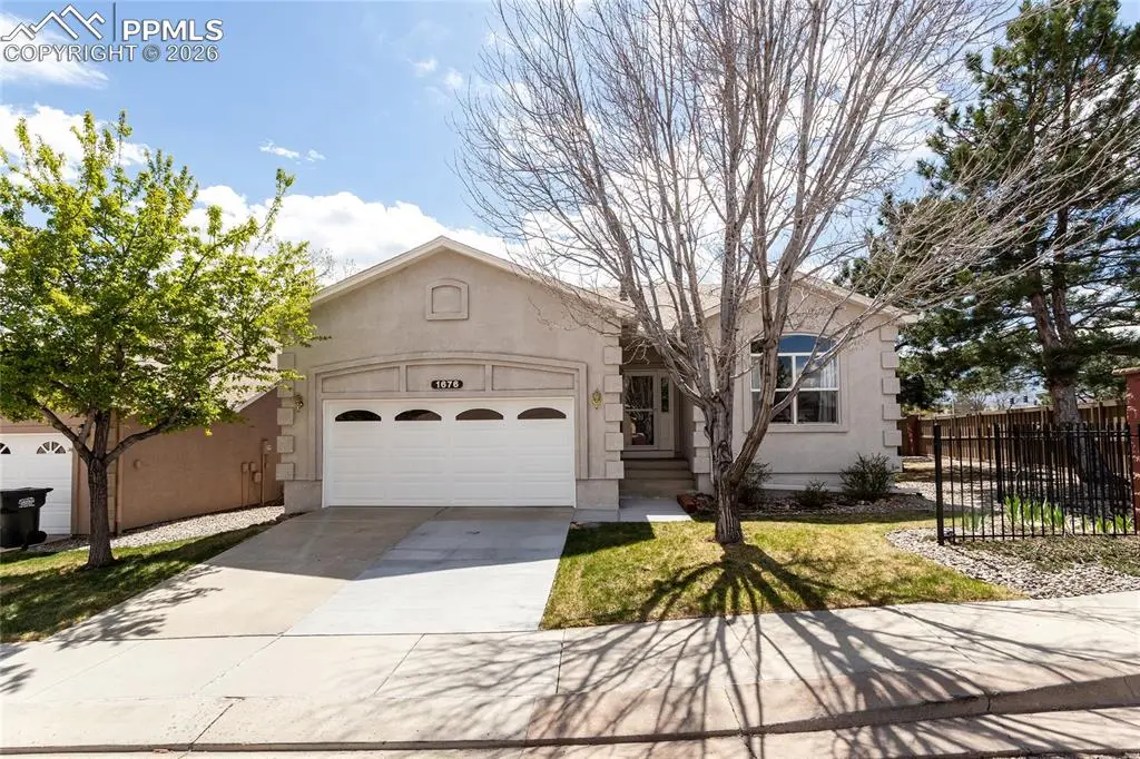 1676 Pinon Glen CIR, Colorado Springs, CO 80919
