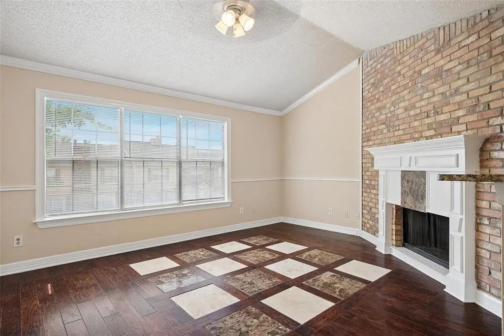 2400 Jupiter Road #B9, Plano, TX 75074