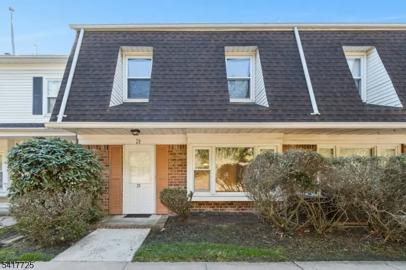 28 Wareham Ct, Scotch Plains Twp., NJ 07076