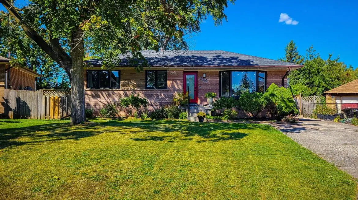 569 Valley DR #Bsmnt, Oakville, ON L6L 4L9