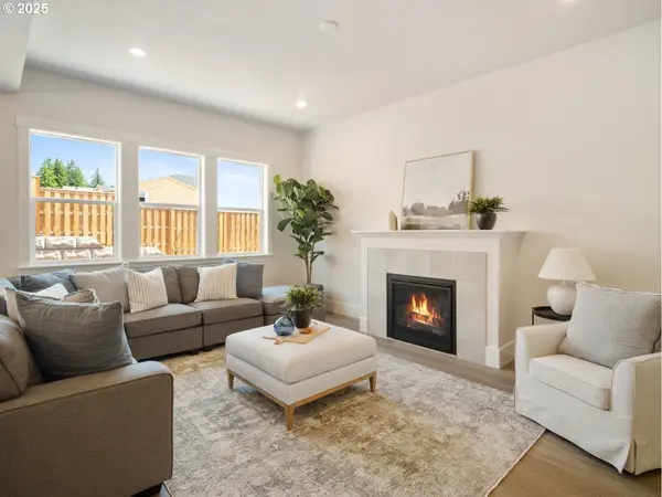 11810 SW 182 AVE, Beaverton, OR 97007