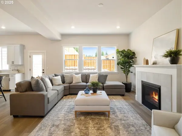 11810 SW 182 AVE, Beaverton, OR 97007