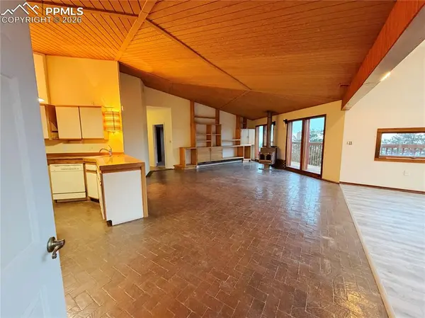 550 Upper Vista RD, Manitou Springs, CO 80829