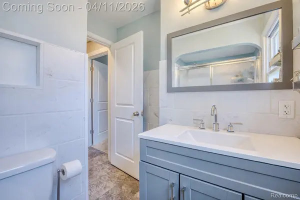 8416 Hugh ST, Westland, MI 48185