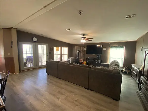 181 Mountain Street, Burkett, TX 76828