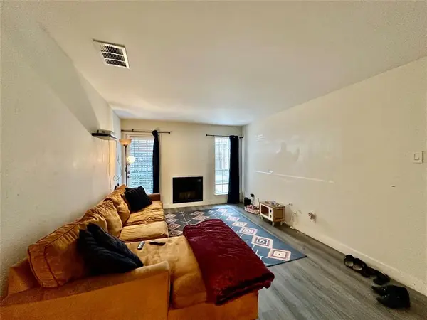 18333 Roehampton Drive #313, Dallas, TX 75252