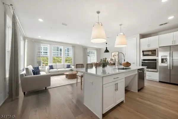 102 IRIS COURT, Warren Twp., NJ 07059