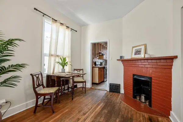 430 15 AVE NE, Calgary, AB T2E 1H4