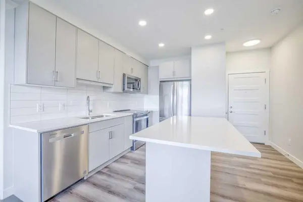 55 Wolf Hollow CRES SE #107, Calgary, AB T2X5K9