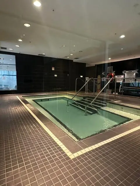 28 Ted Rogers WAY #3704, Toronto C08, ON M4Y 2J4