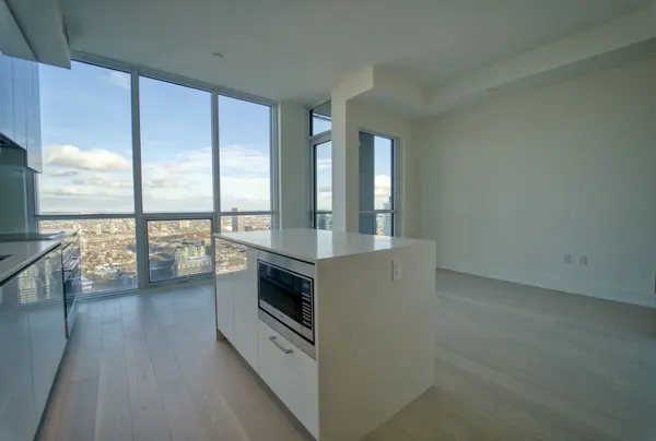 1 Yorkville AVE #5509, Toronto C02, ON M4W 0B1