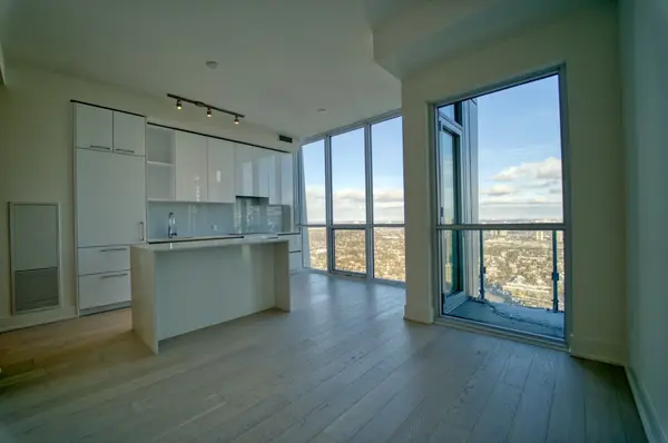 1 Yorkville AVE #5509, Toronto C02, ON M4W 0B1