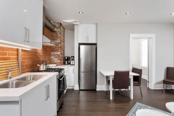 345 Gladstone AVE ##5, Toronto C01, ON M6H 3H5