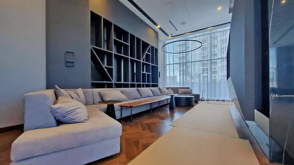 225 Village Green SQ #804, Toronto E07, ON M1S 0N4