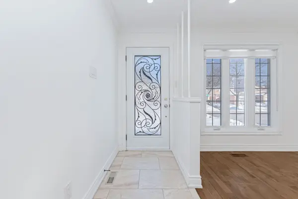 67 Talbot ST, Brampton, ON L6X 2P4