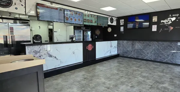 416 Hamilton RD #TAKE-OUT, London East, ON N5Z 1R9