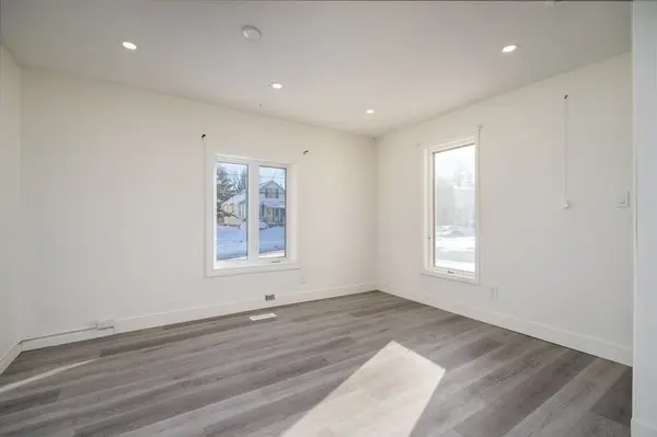 24 Albion ST, Belleville, ON K8N 3R8