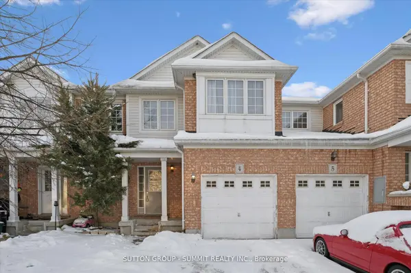 71 Garth Massey DR #4, Cambridge, ON N1T 2G8