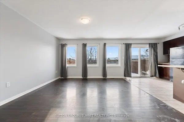 71 Garth Massey DR #4, Cambridge, ON N1T 2G8