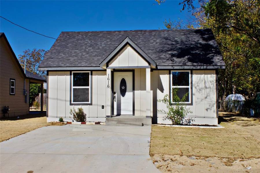 1616 Cleveland Street, Greenville, TX 75401