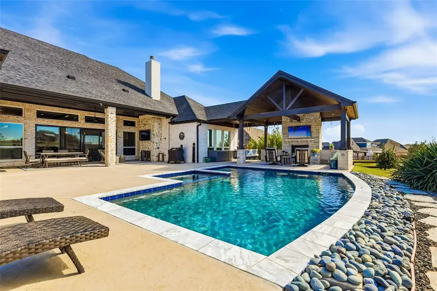 3324 Glenmore Avenue, Northlake, TX 76247